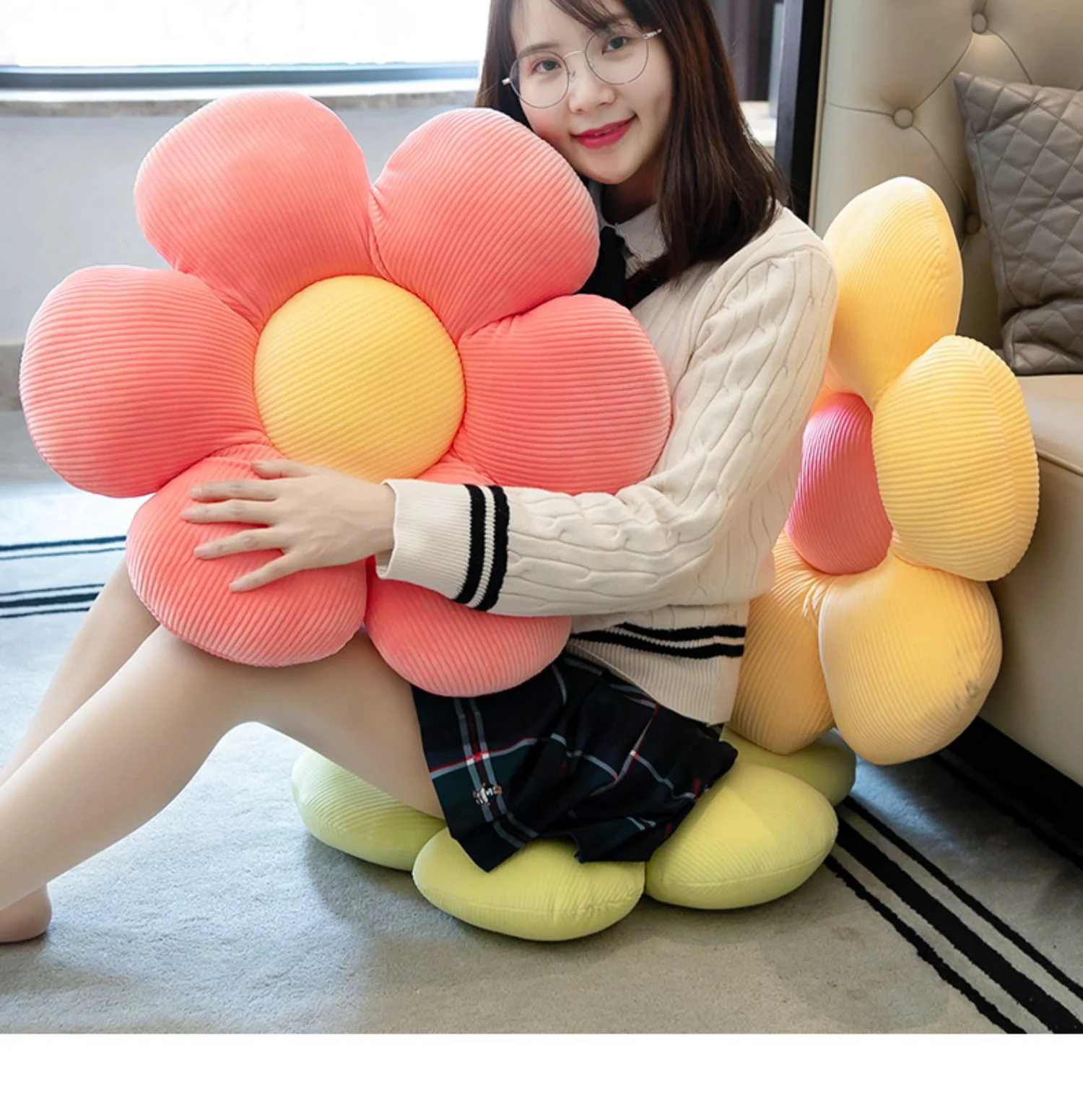 Daisy Pillow - Image 14