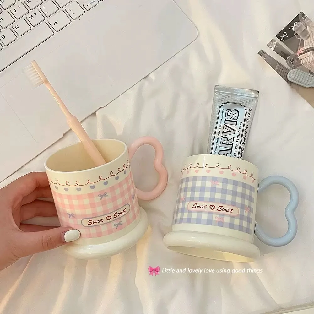 Gingham Mini Cup - Image 3