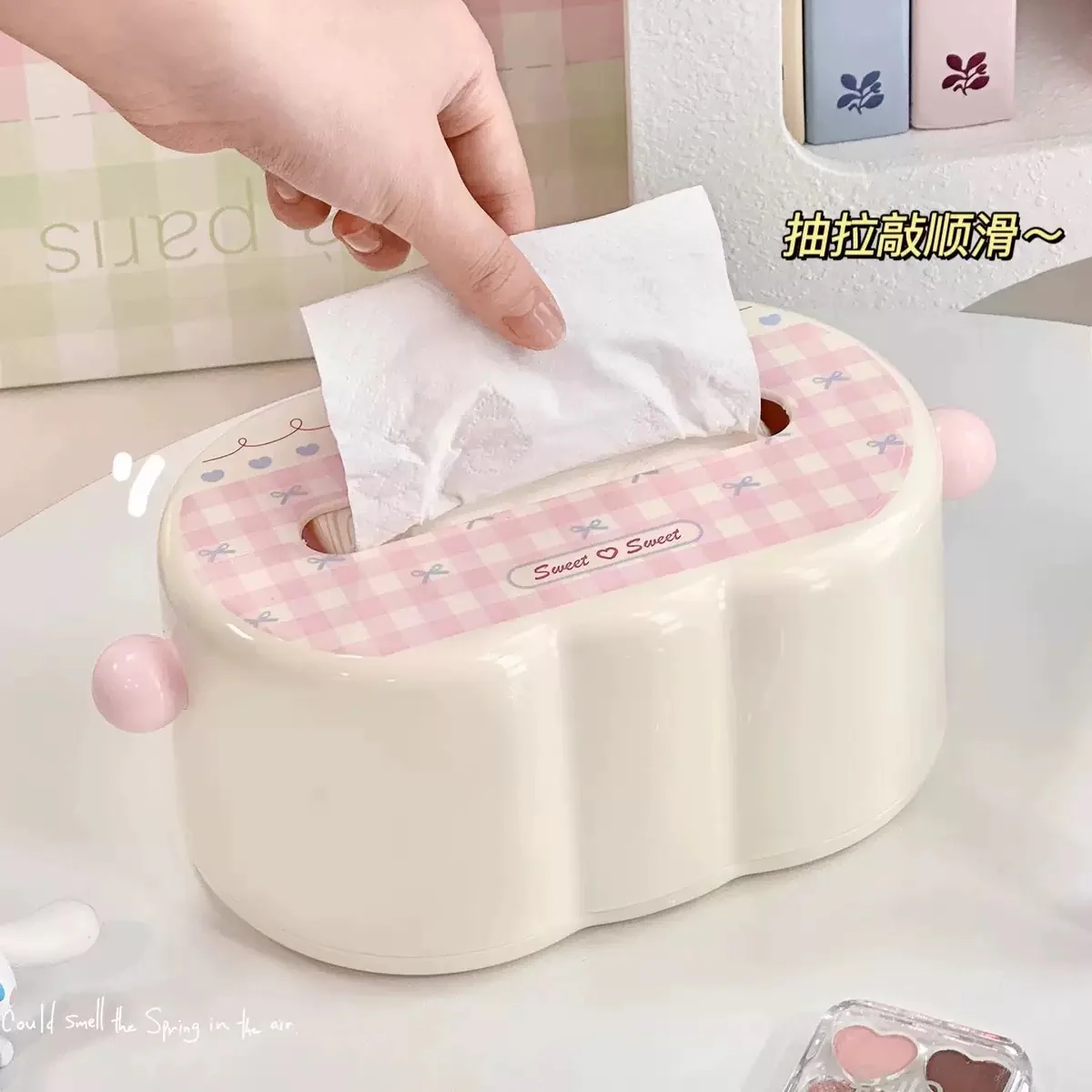 Gingham Tissue Holder - Image 4