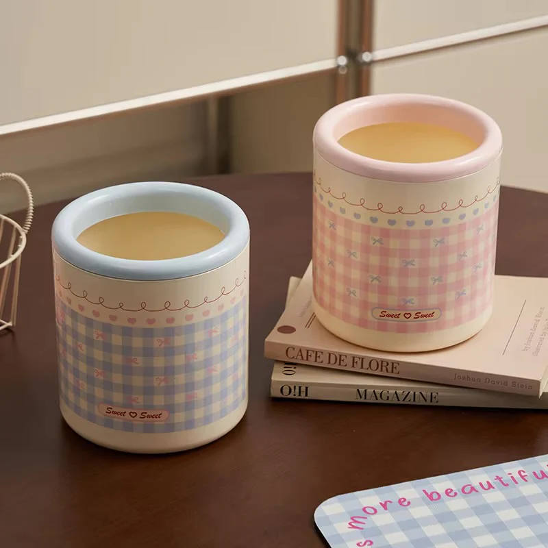 Gingham Trash Can - Image 2