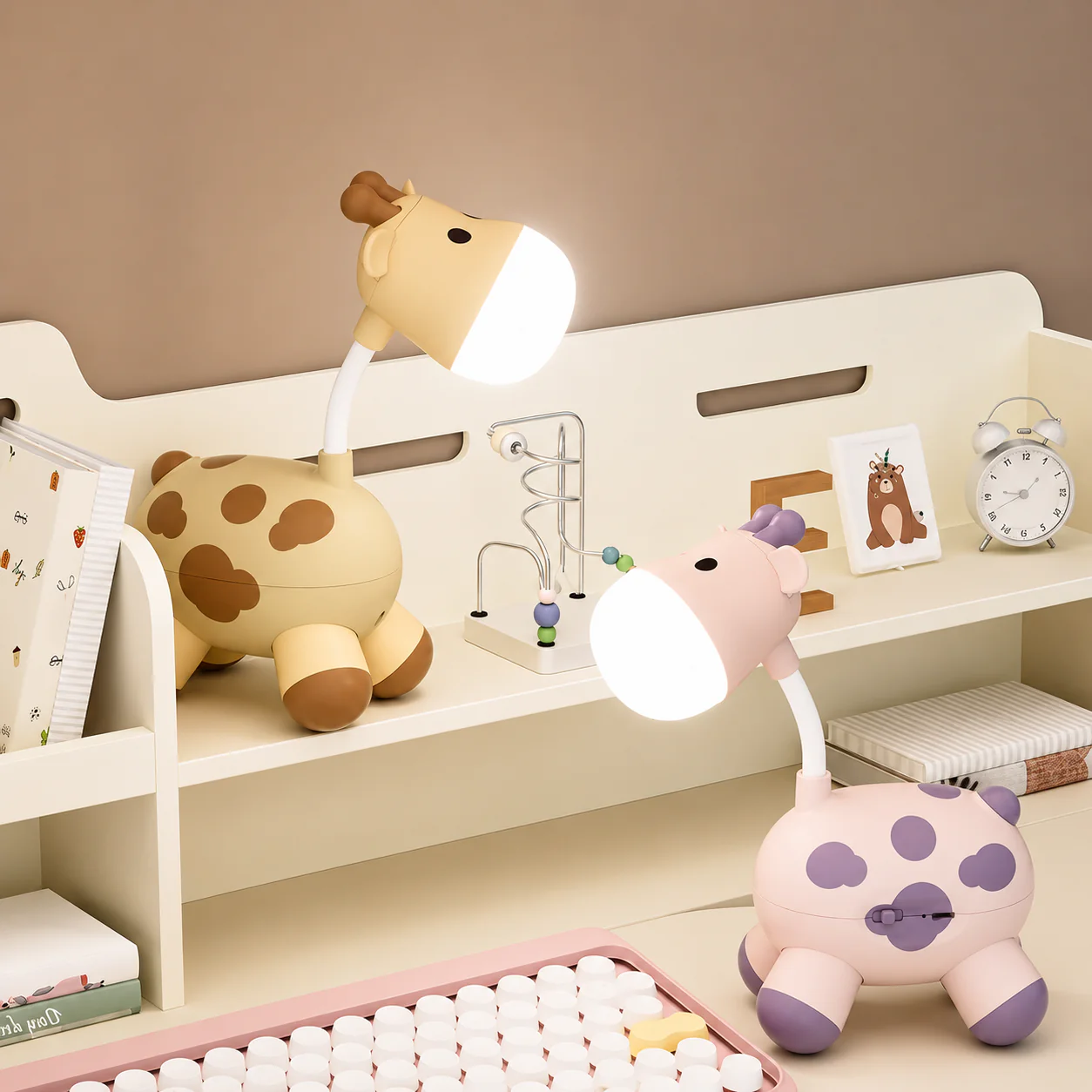 Giraffe Desk Lamp - Image 3
