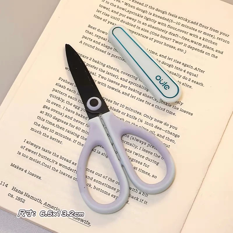 Pastel Mini Scissors with Cap - Image 5