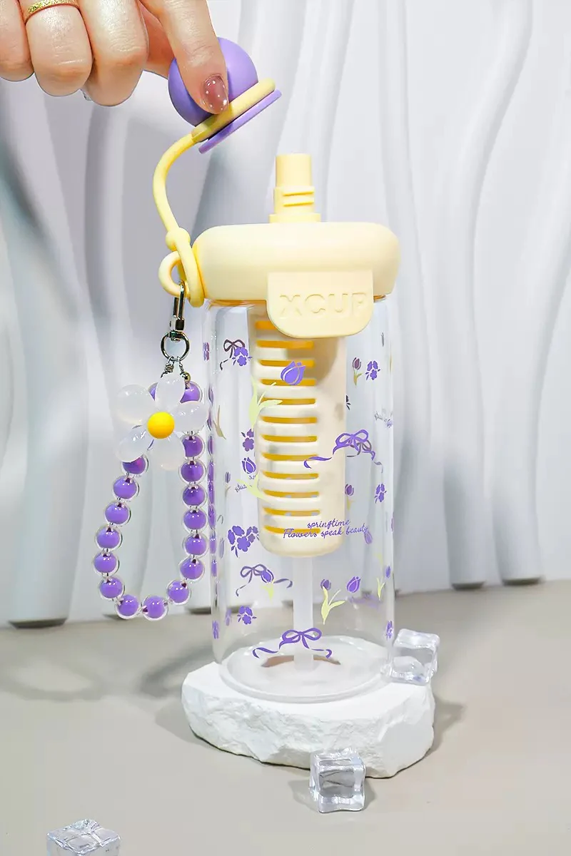 Pinteresty Glass Bottle - Image 4
